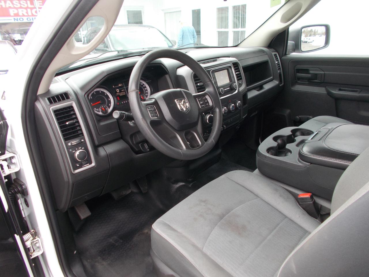 RAM 1500 Classic Tradesman Regular Cab SWB 4WD 2022