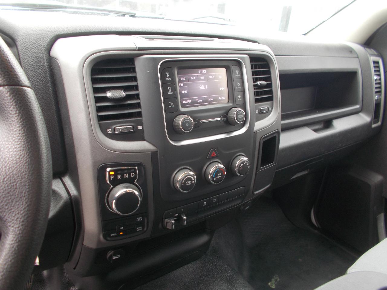 RAM 1500 Classic Tradesman Regular Cab SWB 4WD 2022