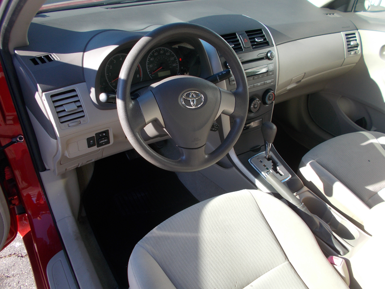 Toyota Corolla  2010