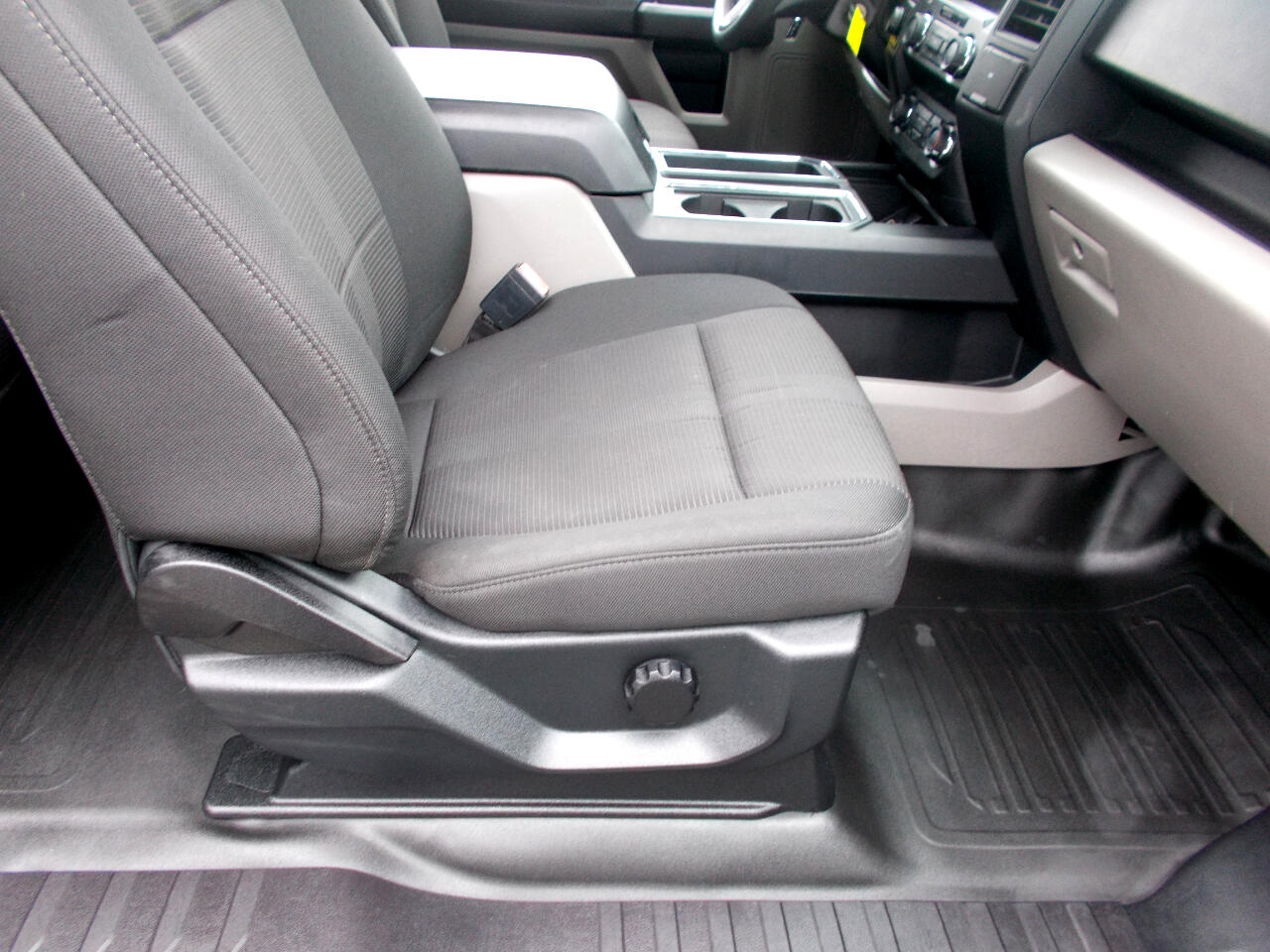 Ford F-150 STX SuperCab 6.5-ft. Bed 4WD 2019