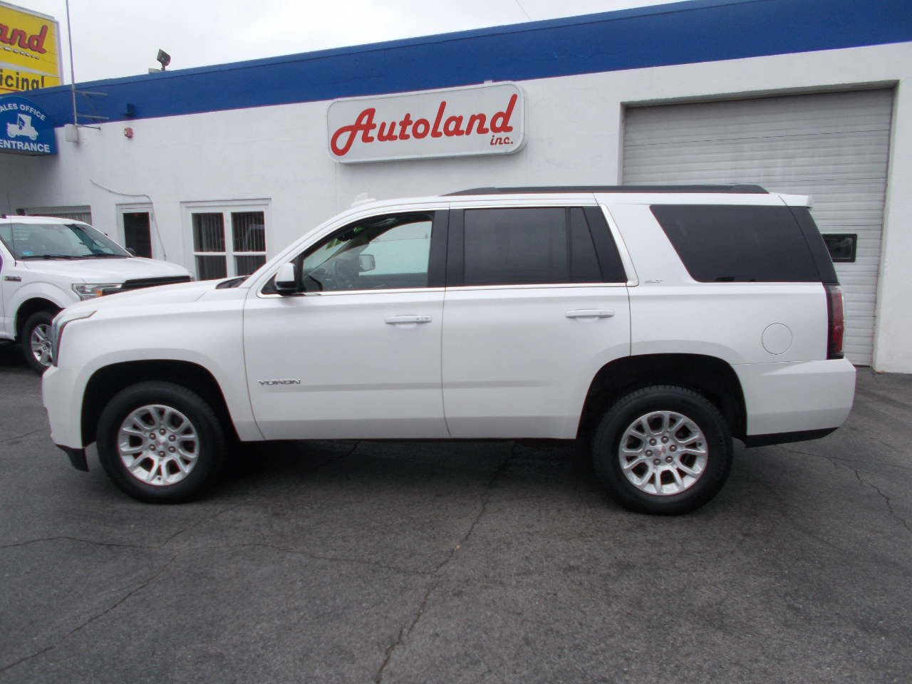 GMC Yukon SLT 4WD 2016