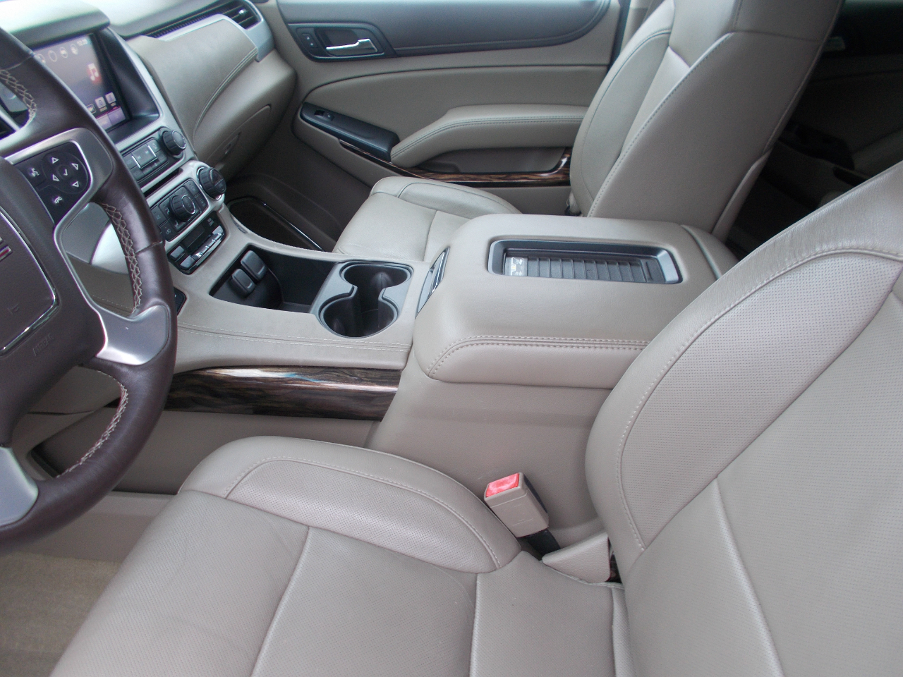 GMC Yukon SLT 4WD 2016