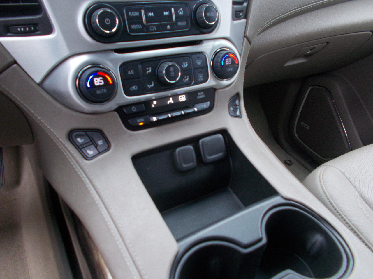 GMC Yukon SLT 4WD 2016