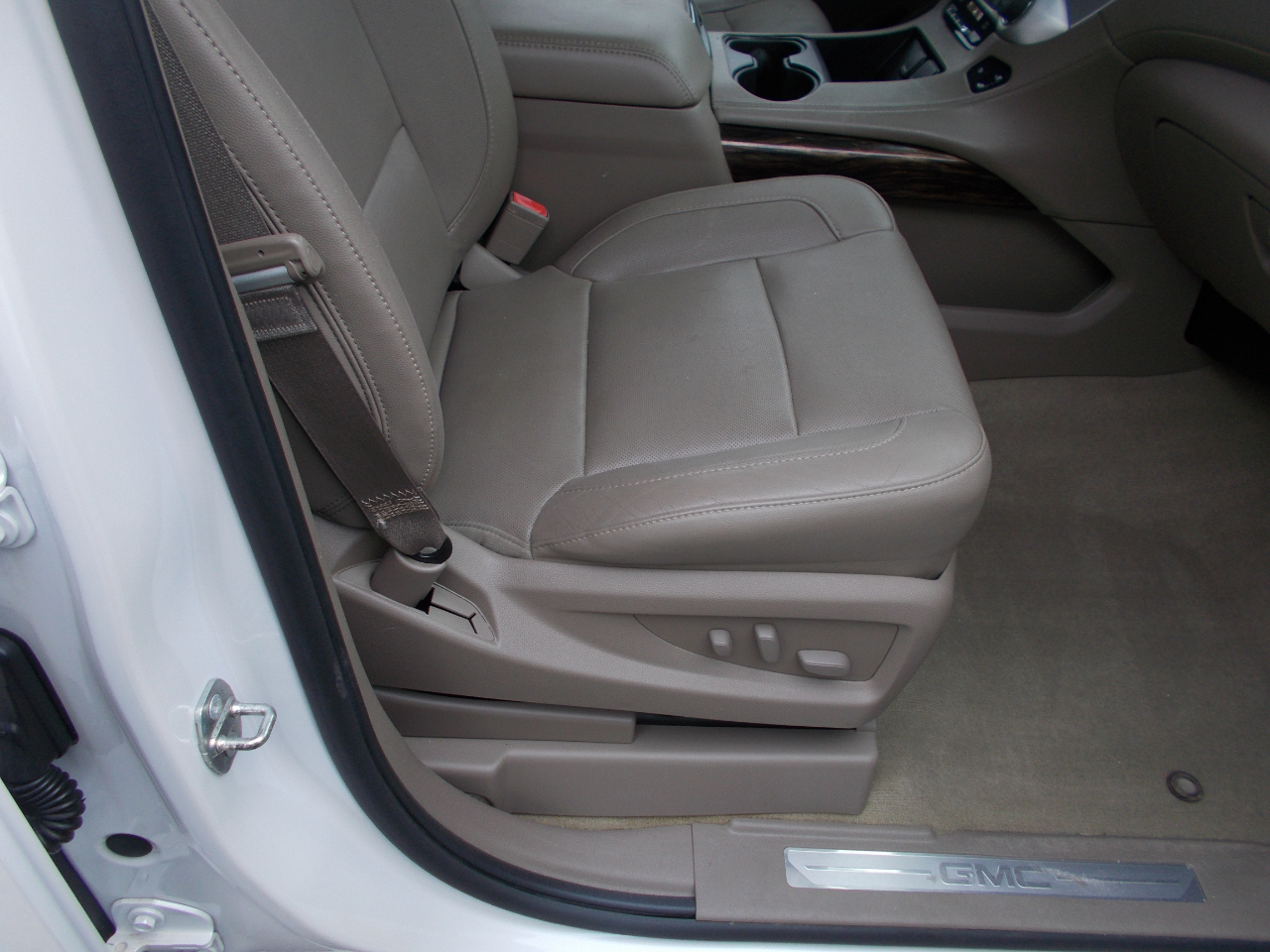 GMC Yukon SLT 4WD 2016