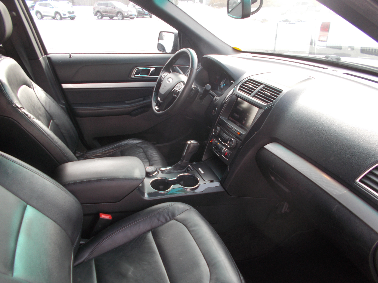 Ford Explorer XLT 4WD 2016