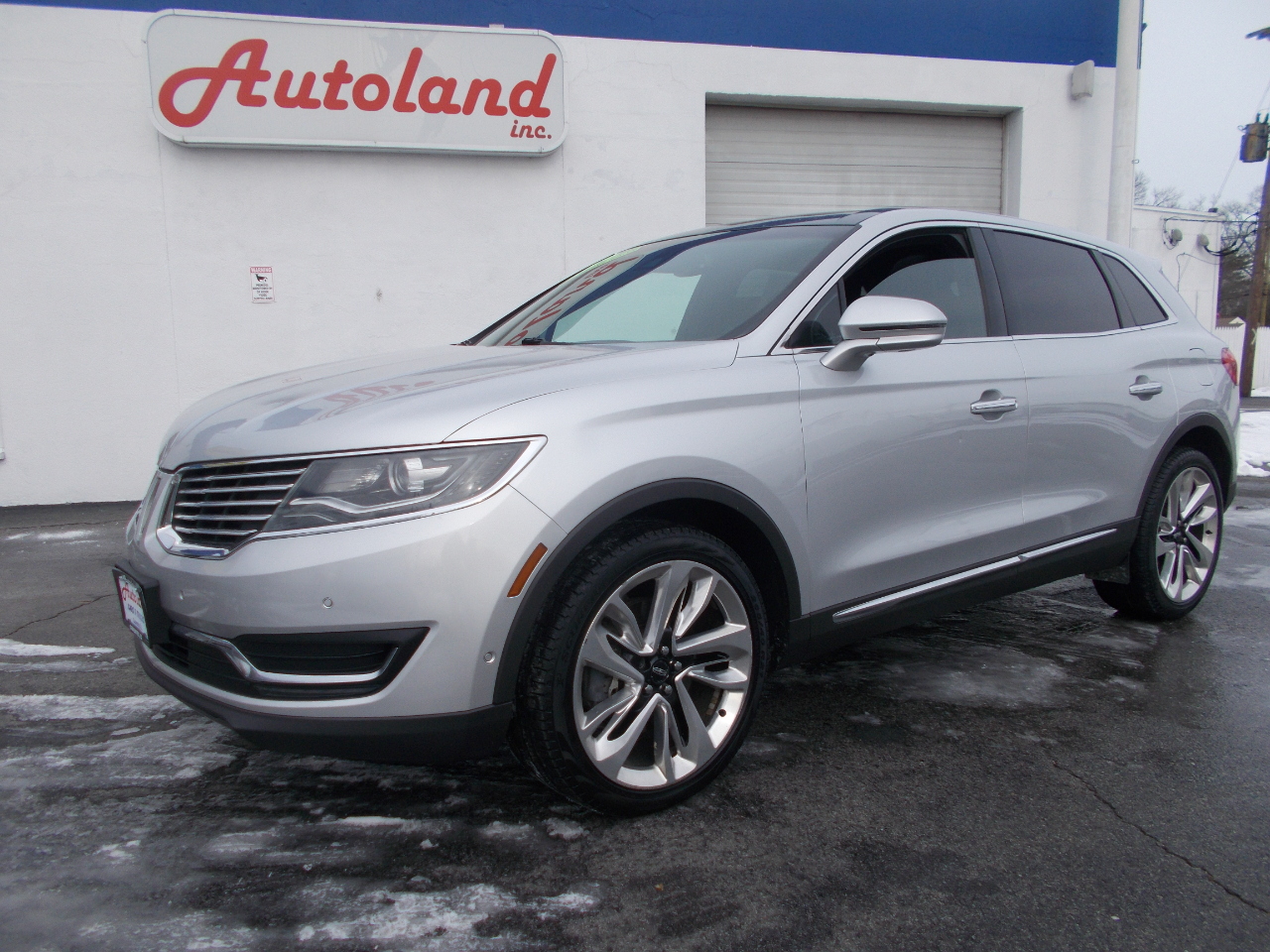 2016 Lincoln MKX Reserve's photo