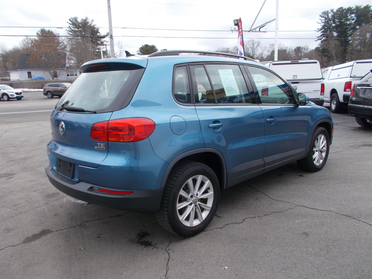 Volkswagen Tiguan S 4Motion 2017