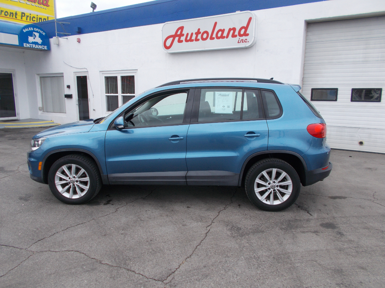 Volkswagen Tiguan S 4Motion 2017