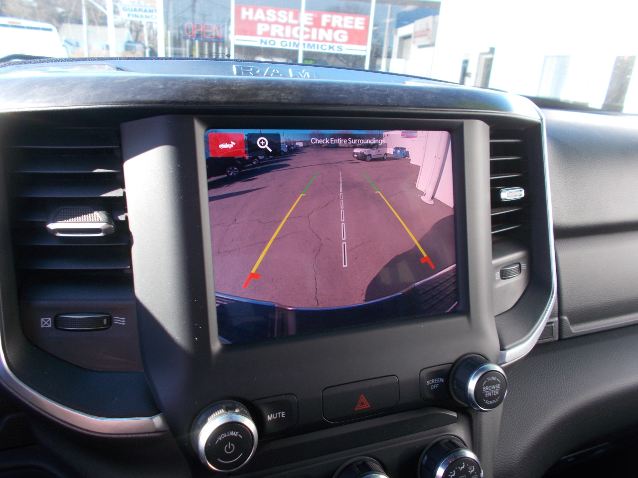 RAM 2500 Tradesman Crew Cab SWB 4WD 2024