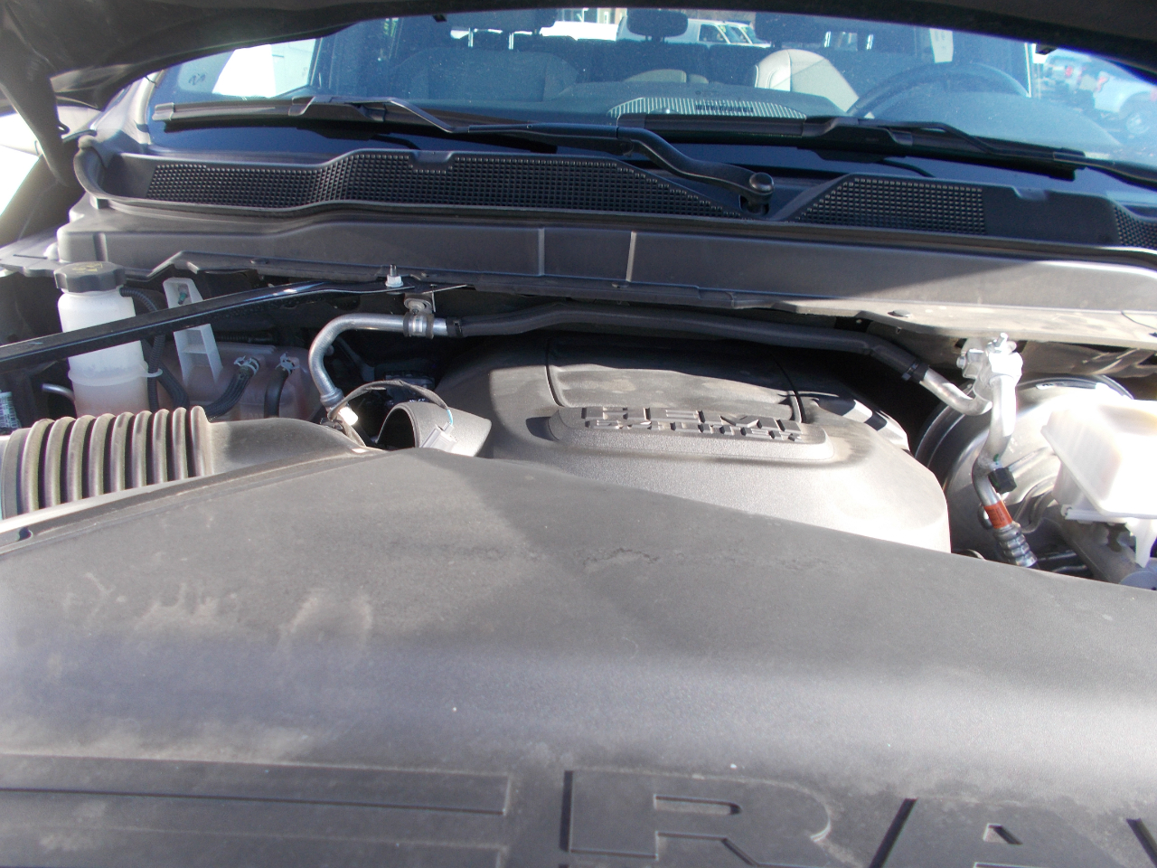 RAM 2500 Tradesman Crew Cab SWB 4WD 2024