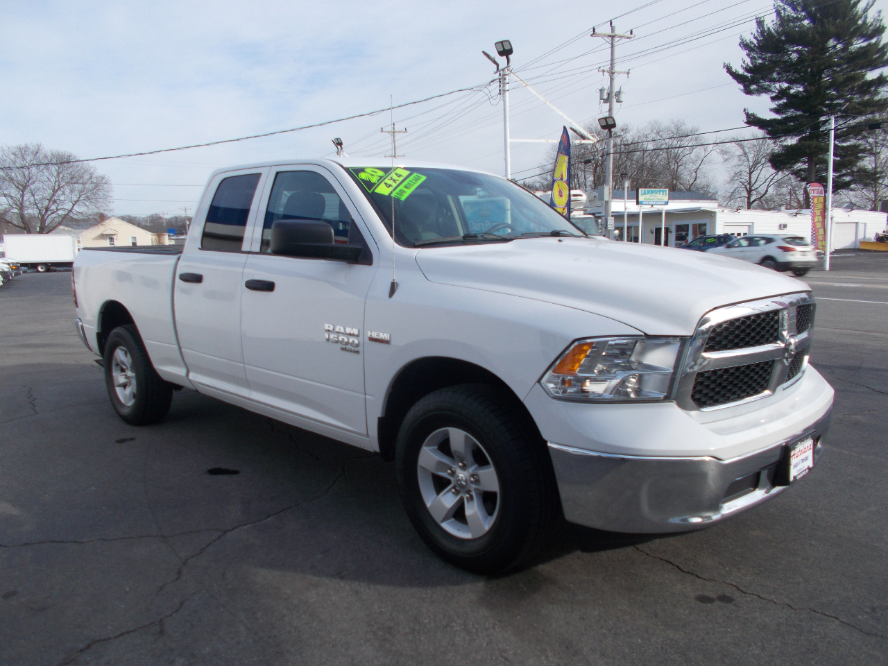 RAM 1500 Classic Tradesman Quad Cab 4WD 2020