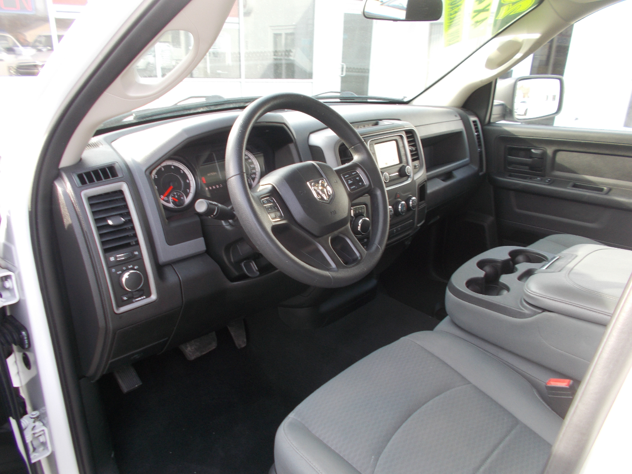 RAM 1500 Classic Tradesman Quad Cab 4WD 2020