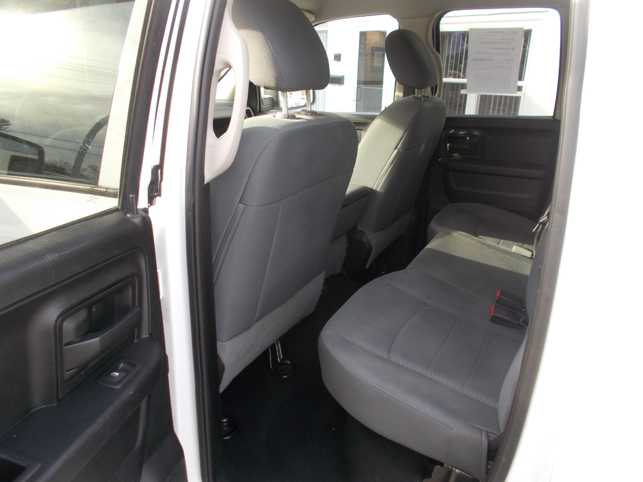 RAM 1500 Classic Tradesman Quad Cab 4WD 2020