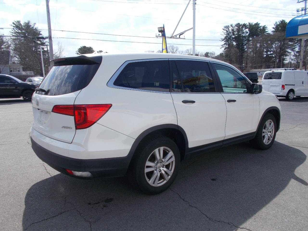 Honda Pilot LX 4WD 2016