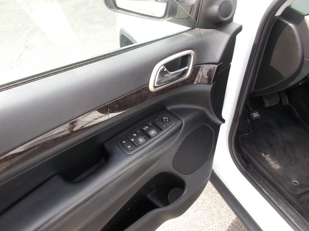 Jeep Grand Cherokee Laredo 4WD 2013