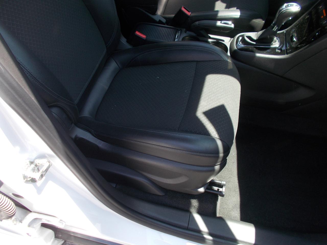 Jeep Grand Cherokee Laredo 4WD 2013