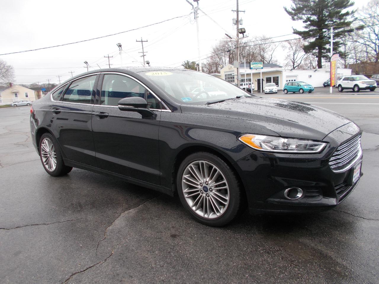 Ford Fusion SE 2015