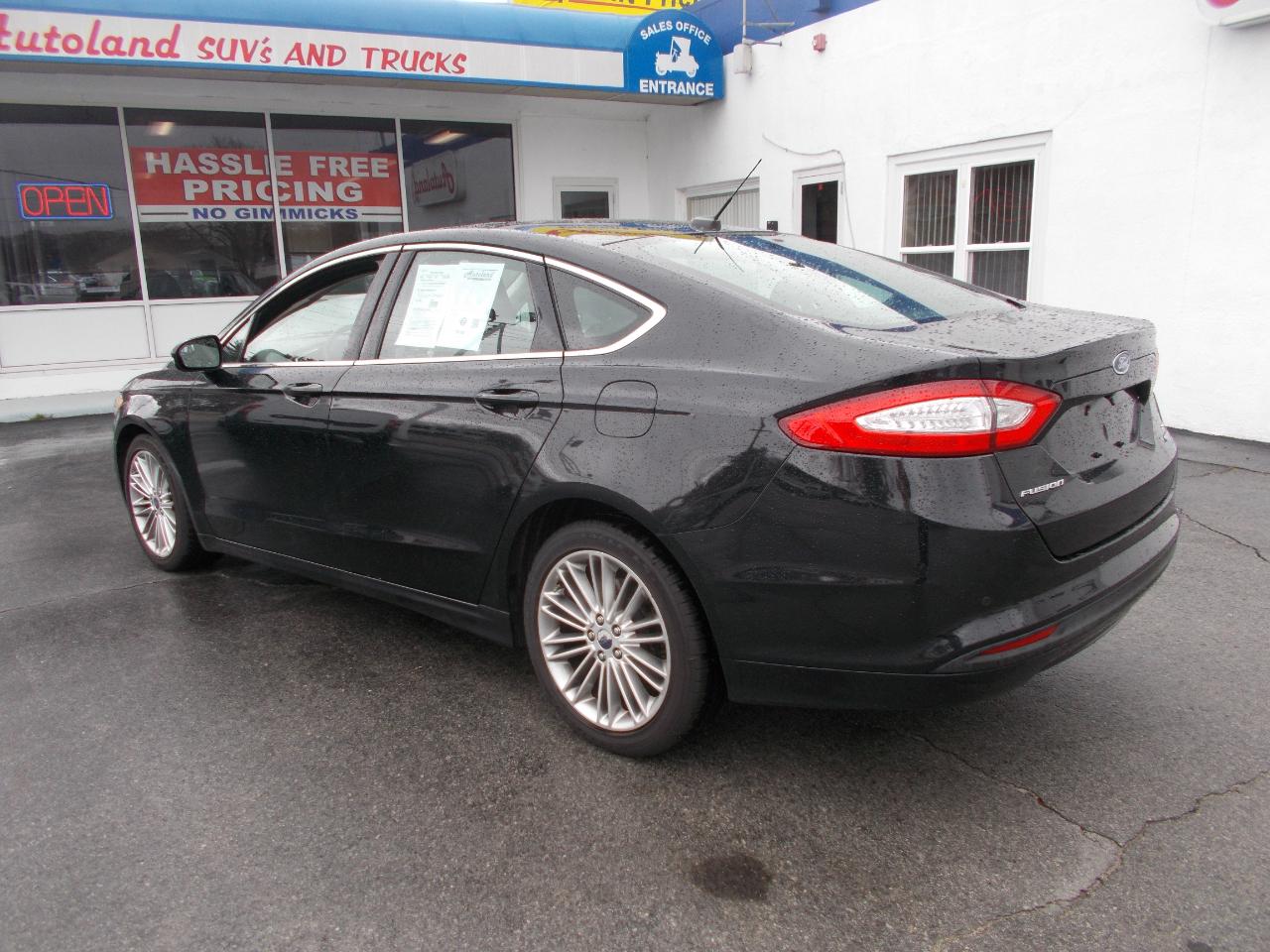 Ford Fusion SE 2015