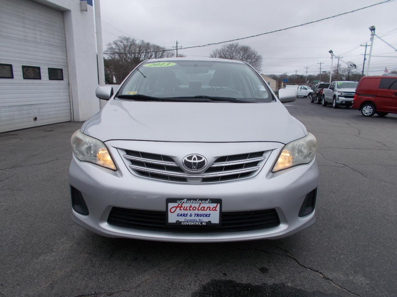 Toyota Corolla 4dr Sdn Auto LE Special Edition (Natl) 2013