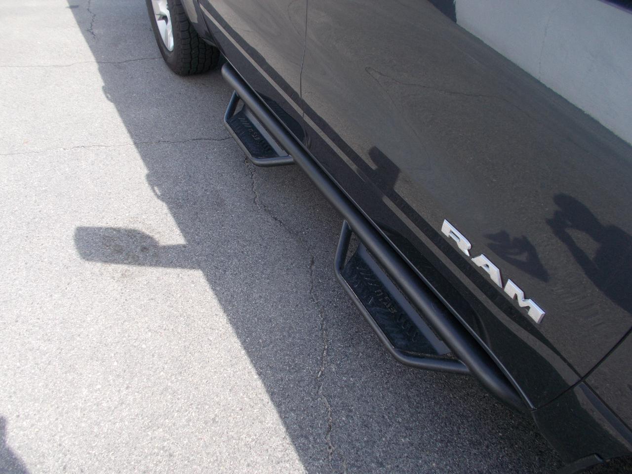 RAM 1500 Big Horn/Lone Star 4x4 Crew Cab 5'7" Box 2019