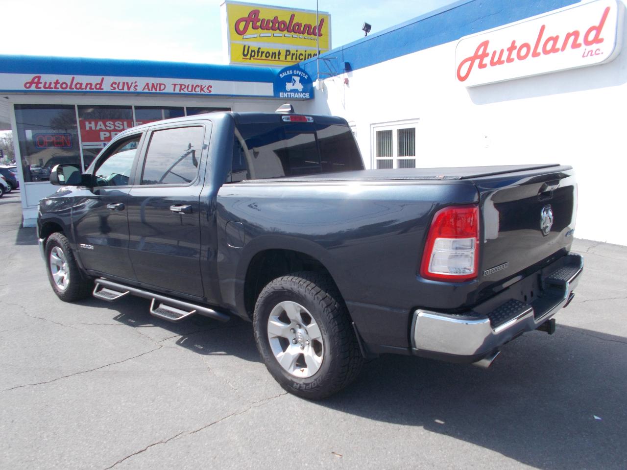 RAM 1500 Big Horn/Lone Star 4x4 Crew Cab 5'7" Box 2019