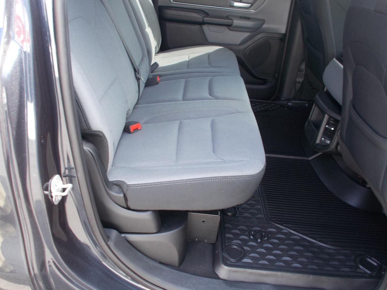 RAM 1500 Big Horn/Lone Star 4x4 Crew Cab 5'7" Box 2019