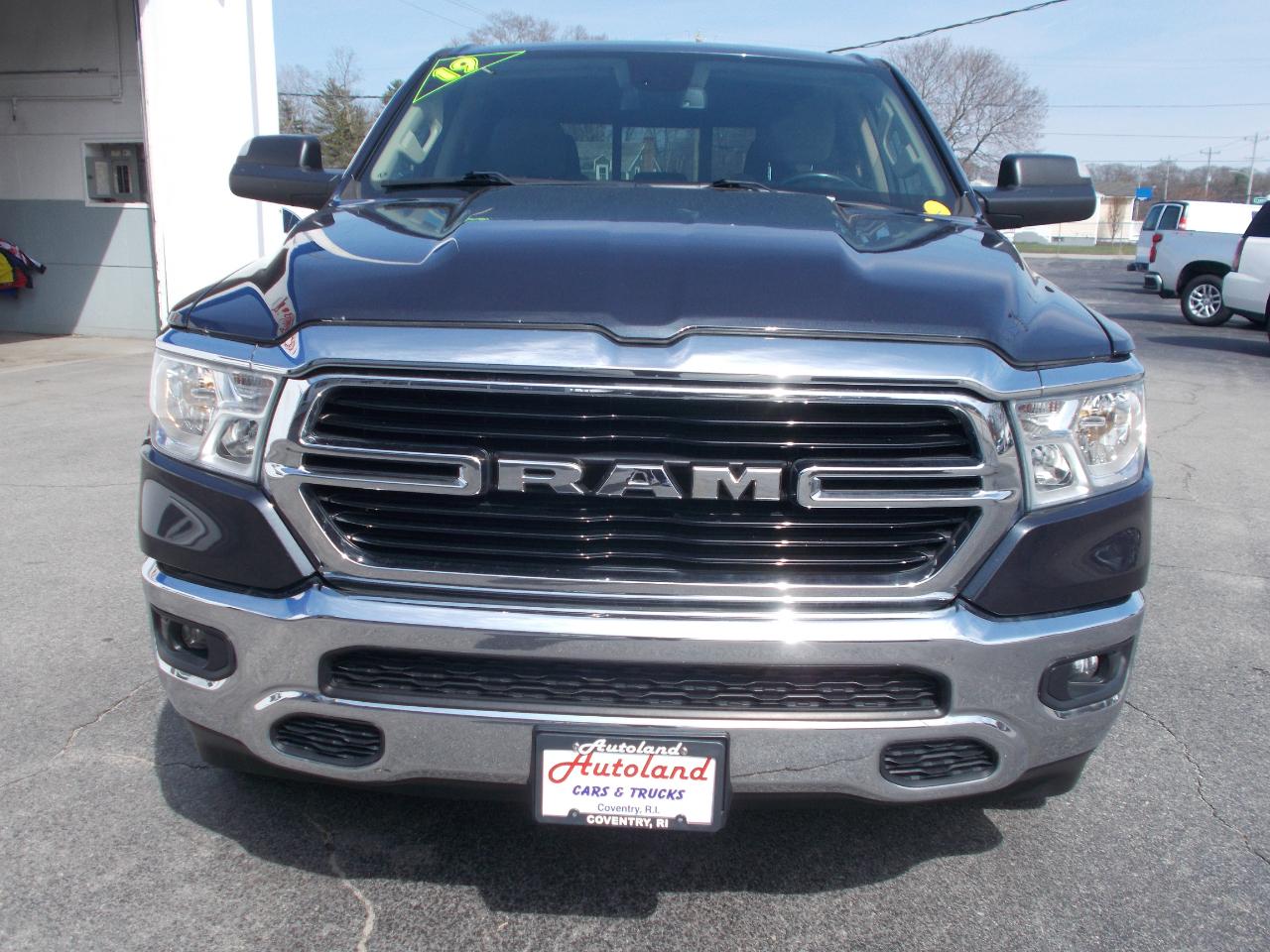 RAM 1500 Big Horn/Lone Star 4x4 Crew Cab 5'7" Box 2019