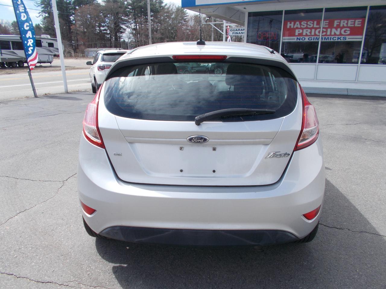 Ford Fiesta 5dr HB SE 2016