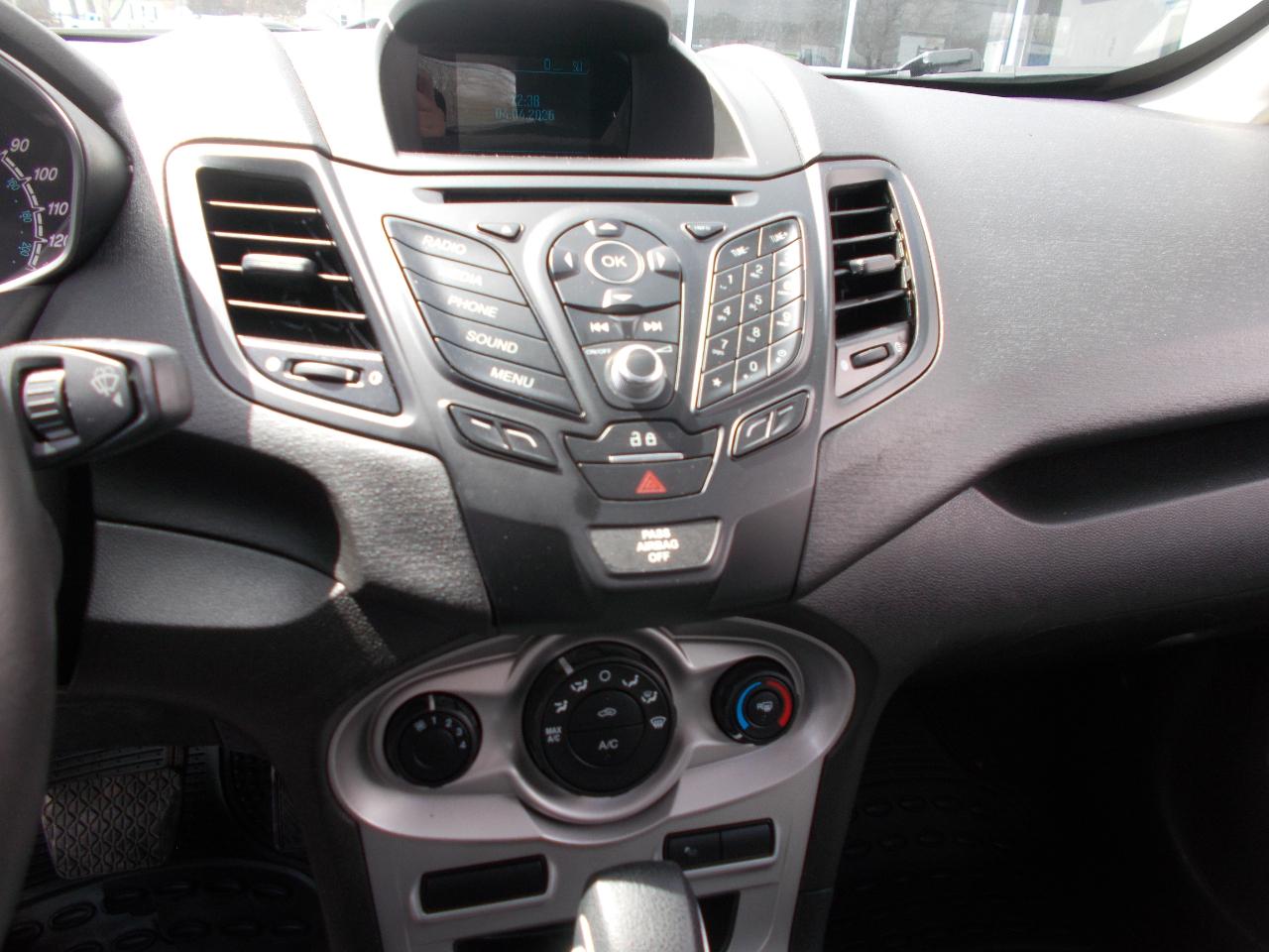 Ford Fiesta 5dr HB SE 2016