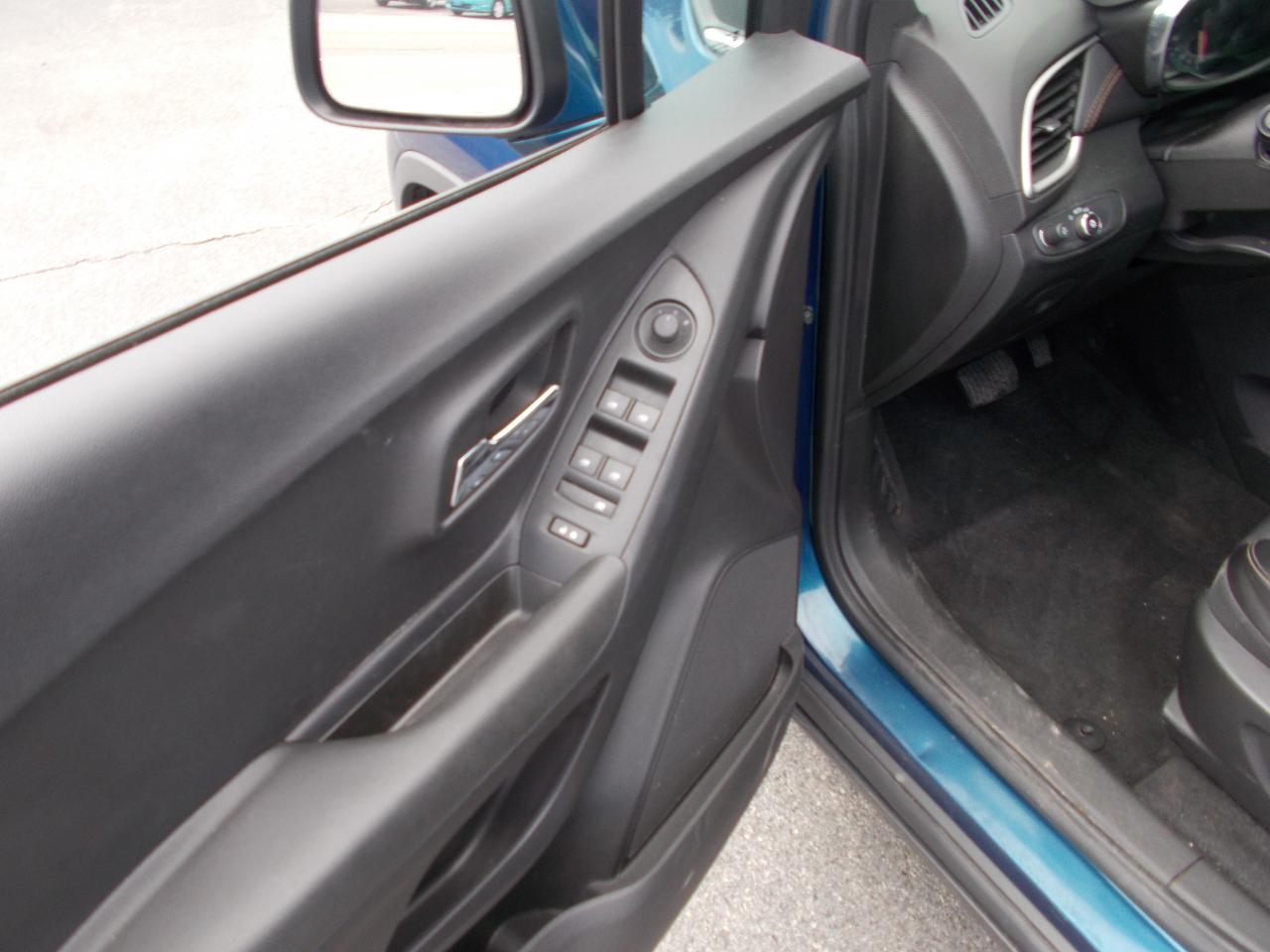 Chevrolet Trax FWD 4dr LT 2020