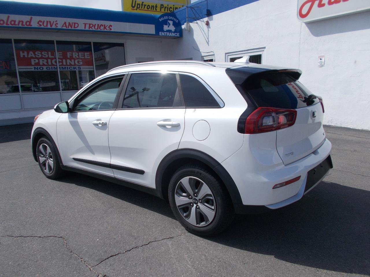Kia Niro LX FWD 2018
