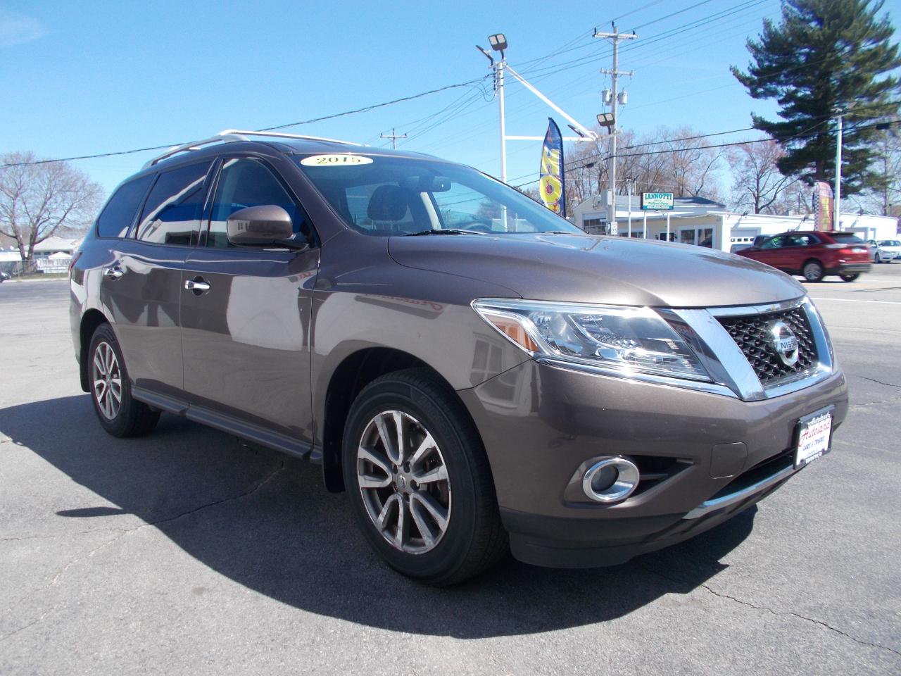 2015 Nissan Pathfinder 4WD 4dr SV *Ltd Avail*