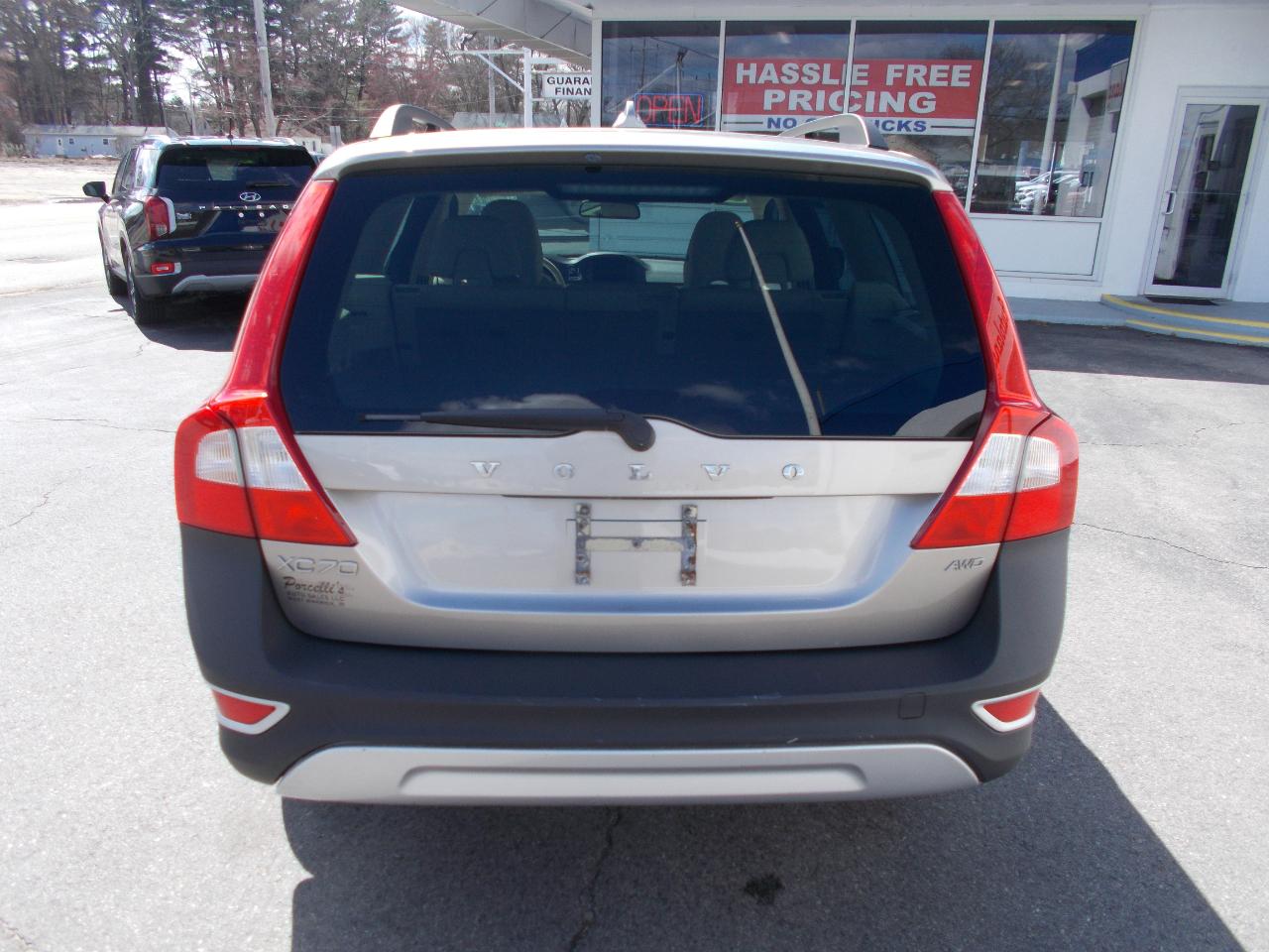 Volvo XC70 4dr Wgn 3.2L PZEV 2012