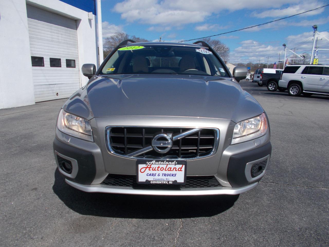 Volvo XC70 4dr Wgn 3.2L PZEV 2012