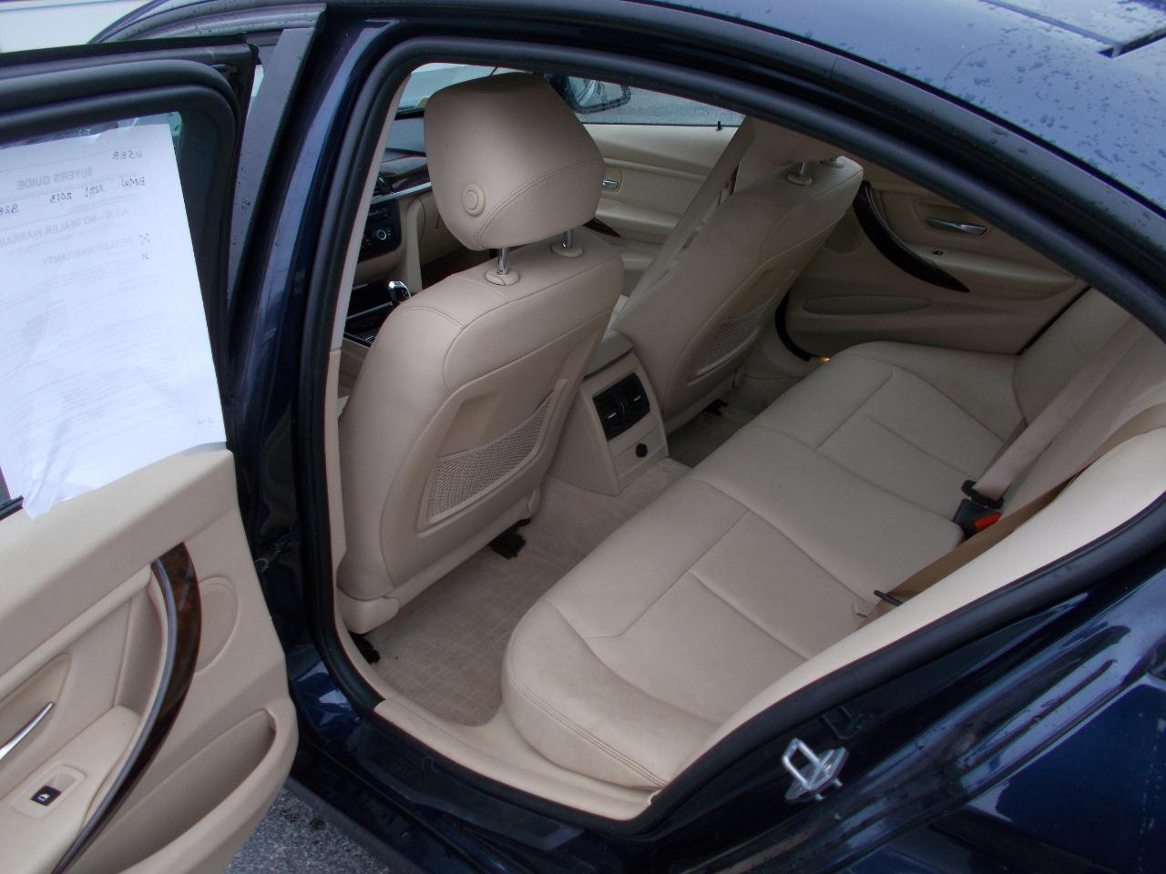 BMW 3 Series 4dr Sdn 328i xDrive AWD SULEV South Africa 2013