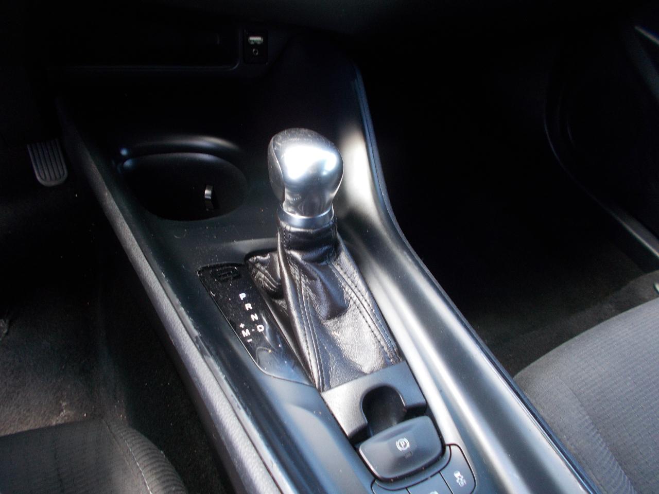 Toyota C-HR XLE FWD (Natl) 2018