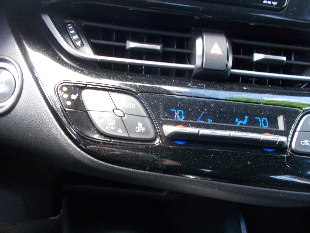 Toyota C-HR XLE FWD (Natl) 2018