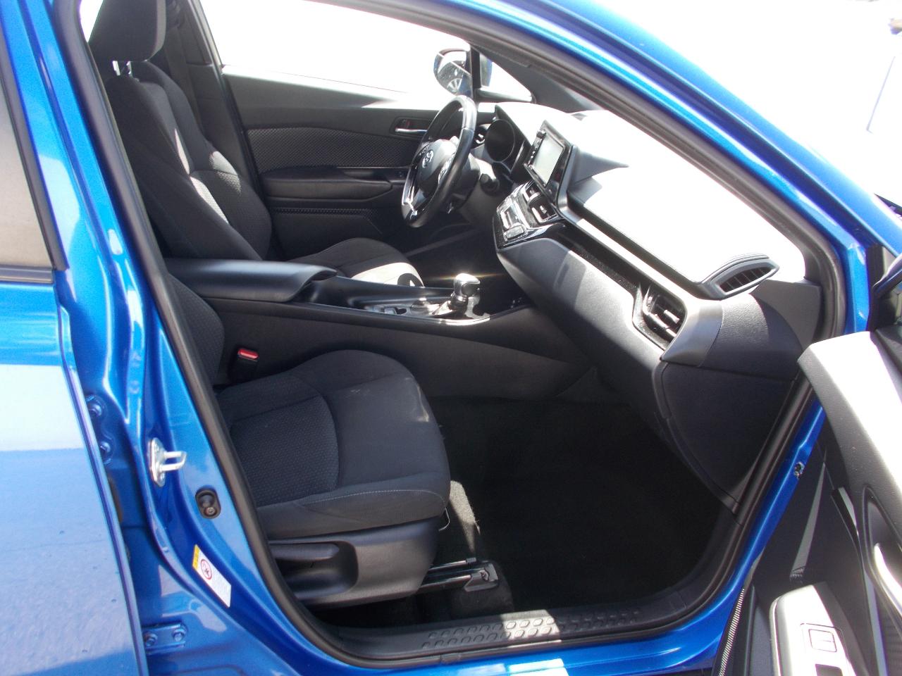 Toyota C-HR XLE FWD (Natl) 2018