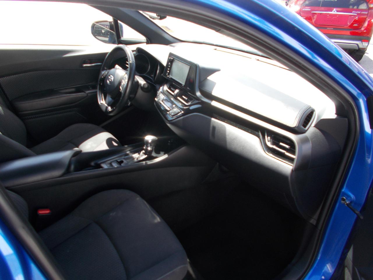 Toyota C-HR XLE FWD (Natl) 2018