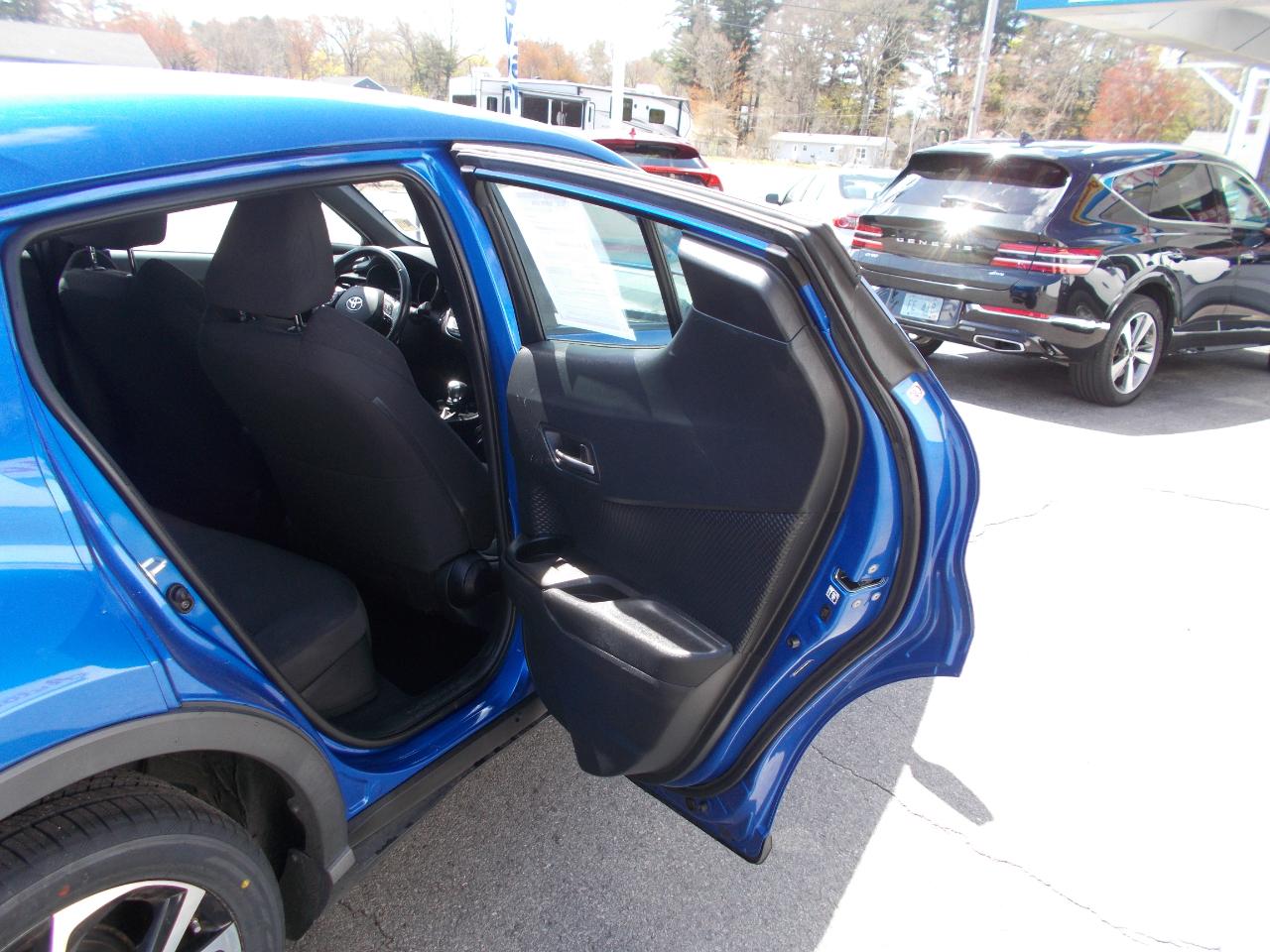 Toyota C-HR XLE FWD (Natl) 2018