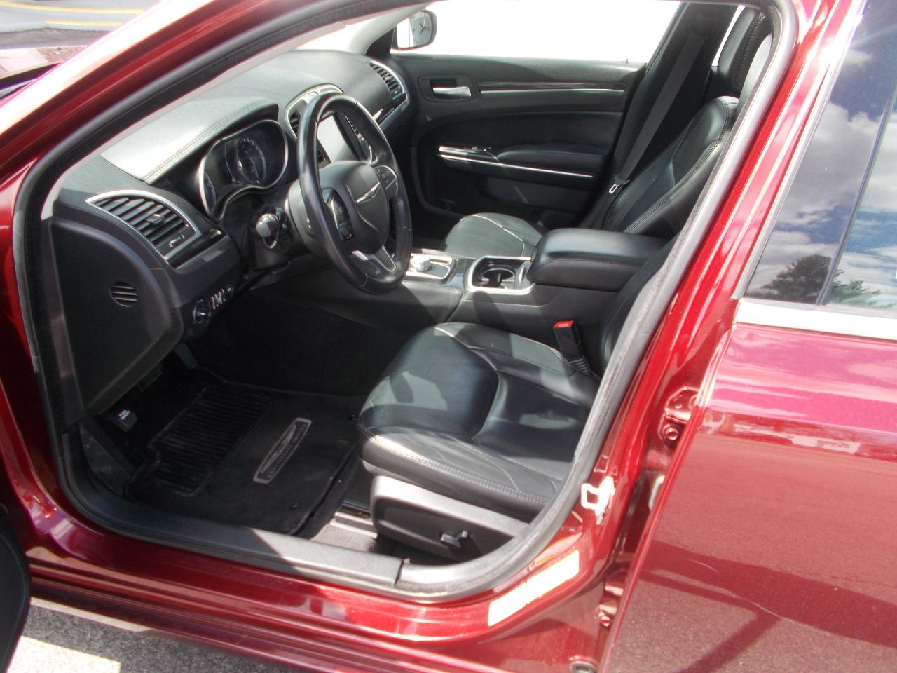 Chrysler 300 4dr Sdn Anniversary Edition AWD 2016