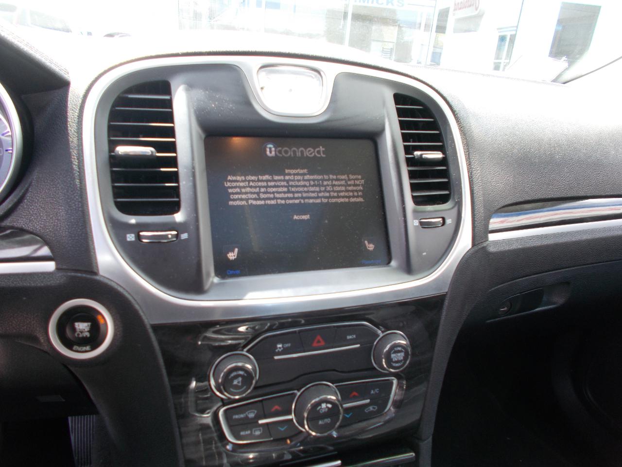 Chrysler 300 4dr Sdn Anniversary Edition AWD 2016