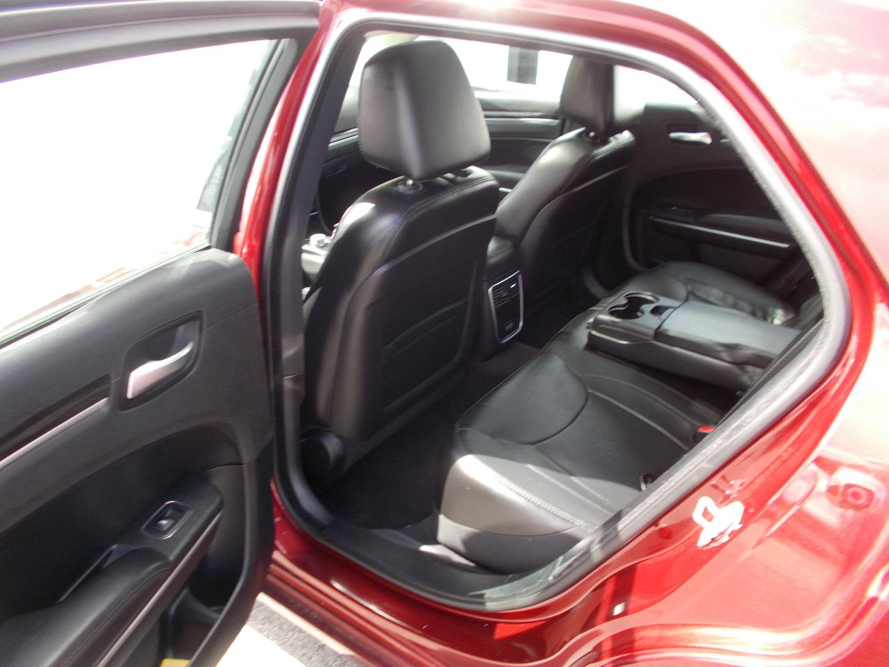 Chrysler 300 4dr Sdn Anniversary Edition AWD 2016