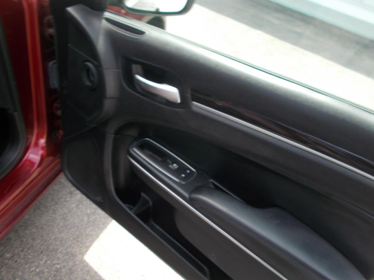 Chrysler 300 4dr Sdn Anniversary Edition AWD 2016