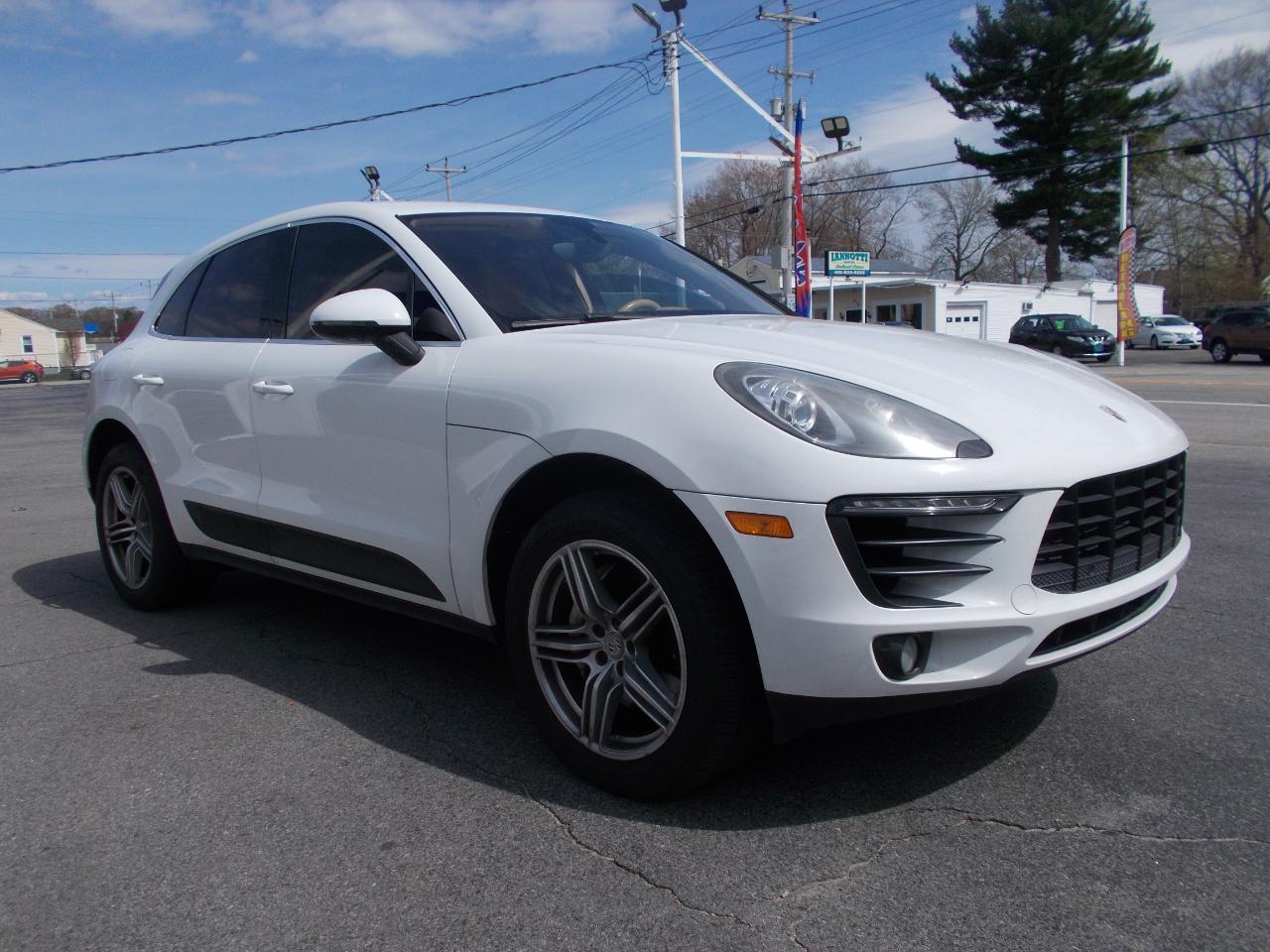 2016 Porsche Macan AWD 4dr S