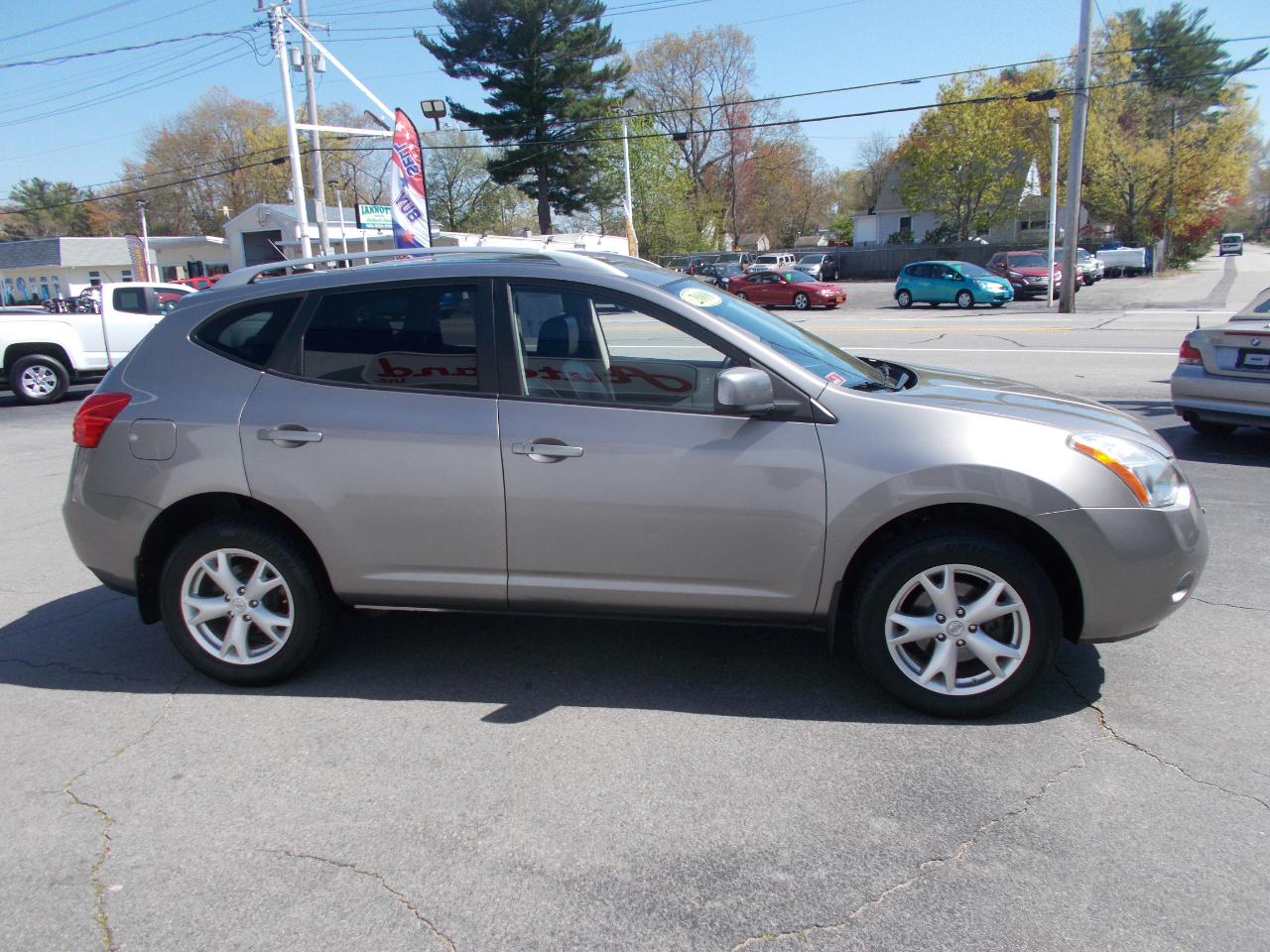 Nissan Rogue  2009