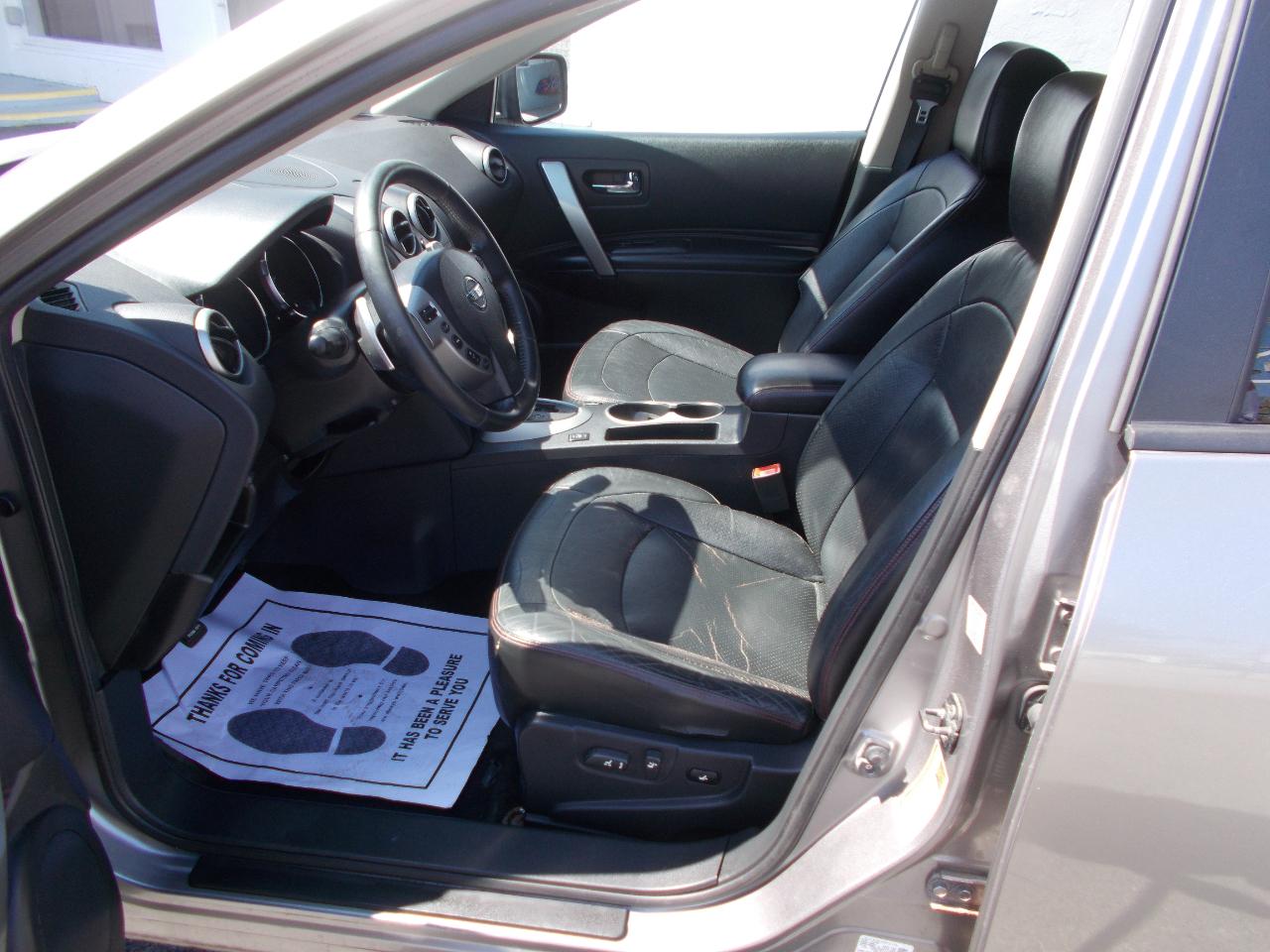 Nissan Rogue  2009