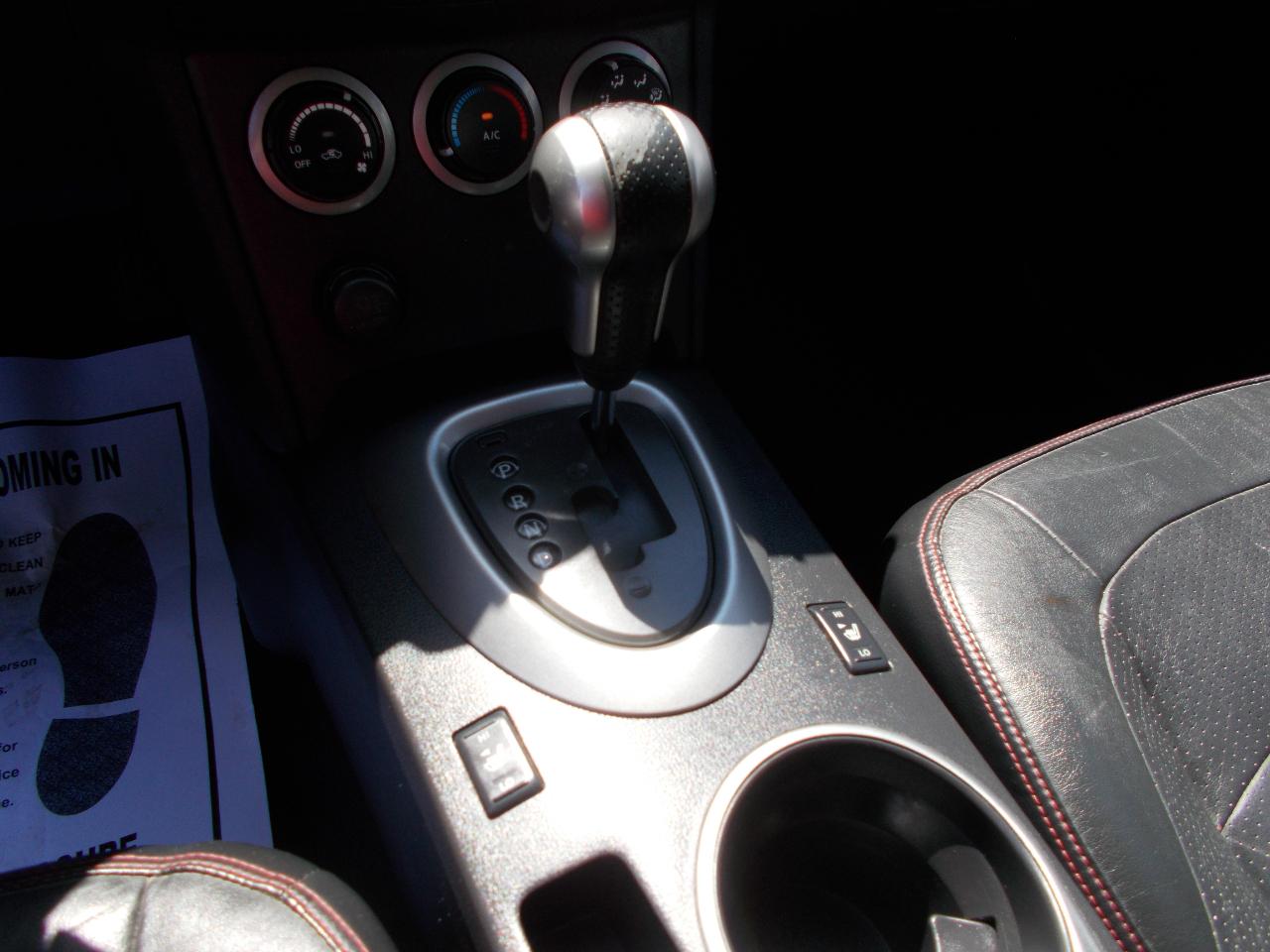 Nissan Rogue  2009
