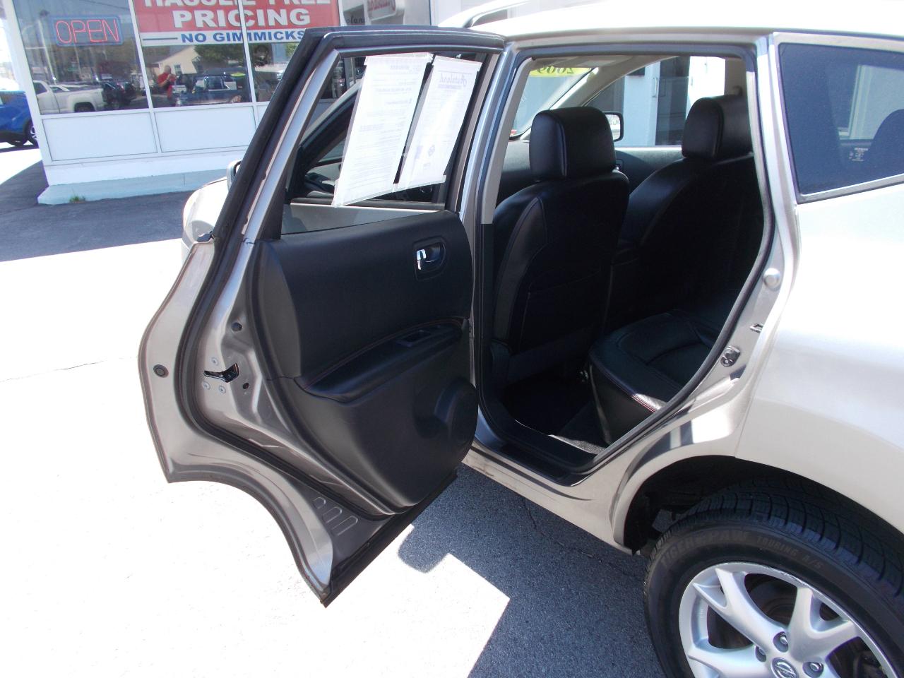 Nissan Rogue  2009
