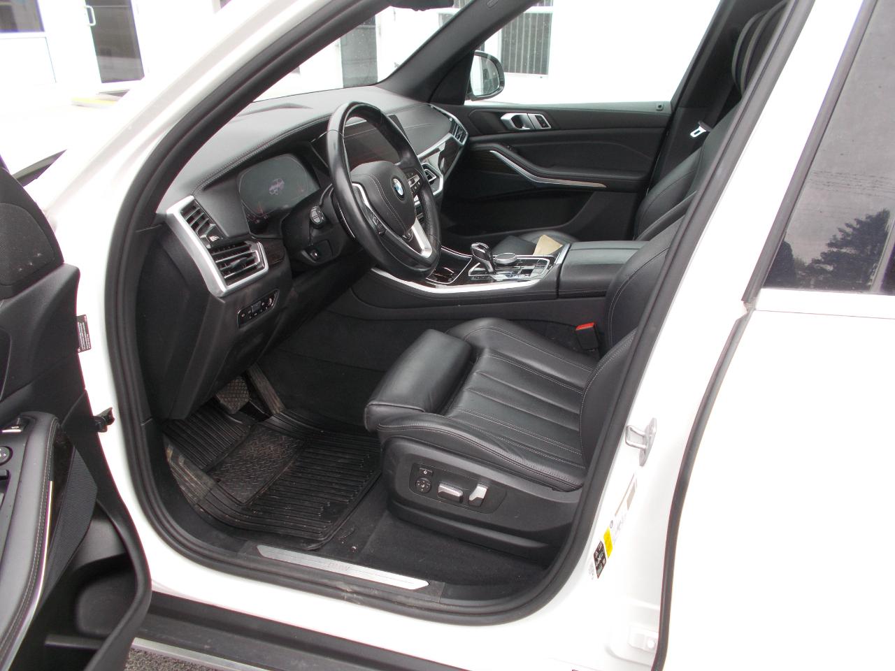 BMW X5 xDrive40i Sports Activity Vehicle 2020